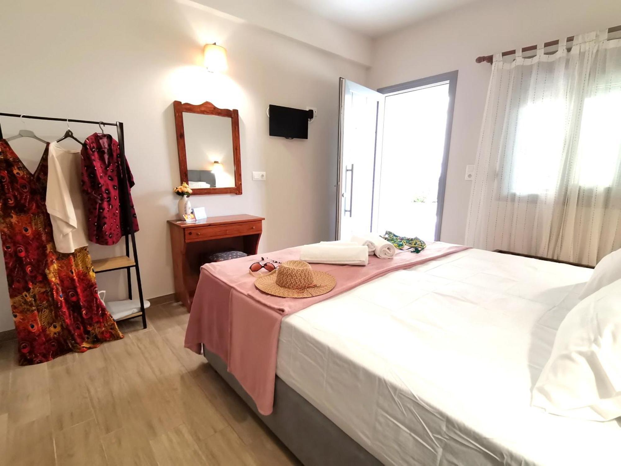 Studios Lia Adults Only -Fully Renovated Chrysi Ammoudia Exterior foto